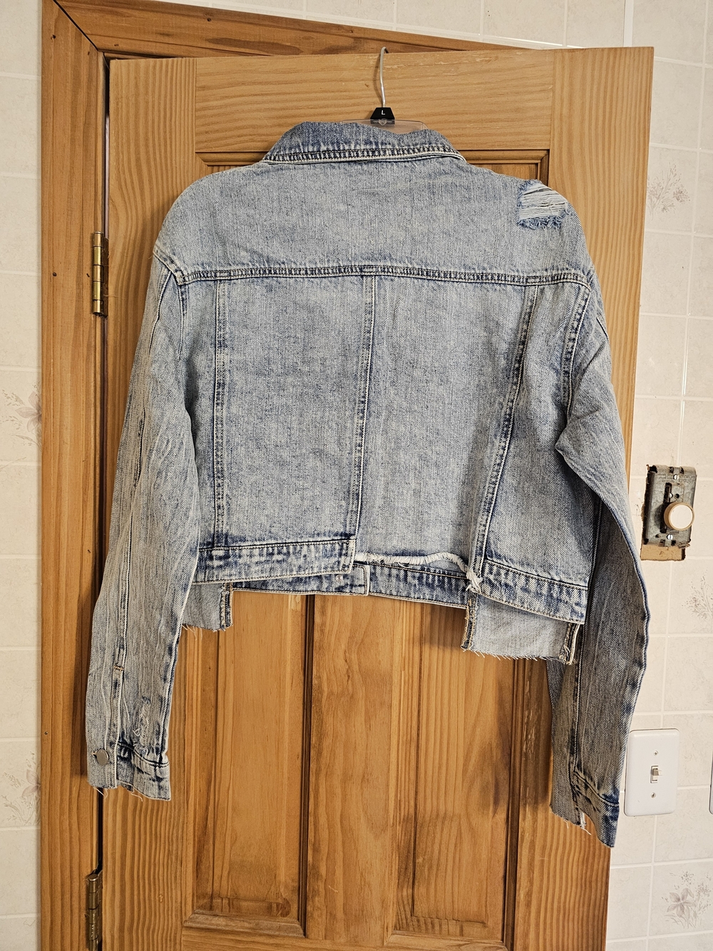 Risen Brand Light Wash Cropped Denim Jacket - Picture 2 of 2